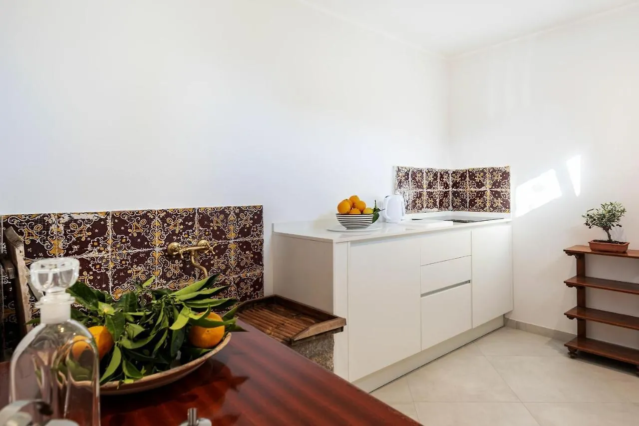 Villa Angelina - Charming Rooms & Apartments Trapani
