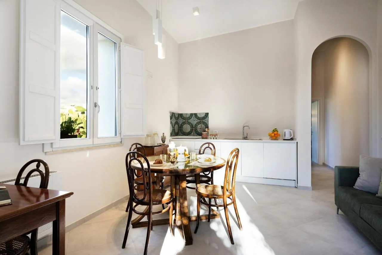 Villa Angelina - Charming Rooms & Apartments Trapani
