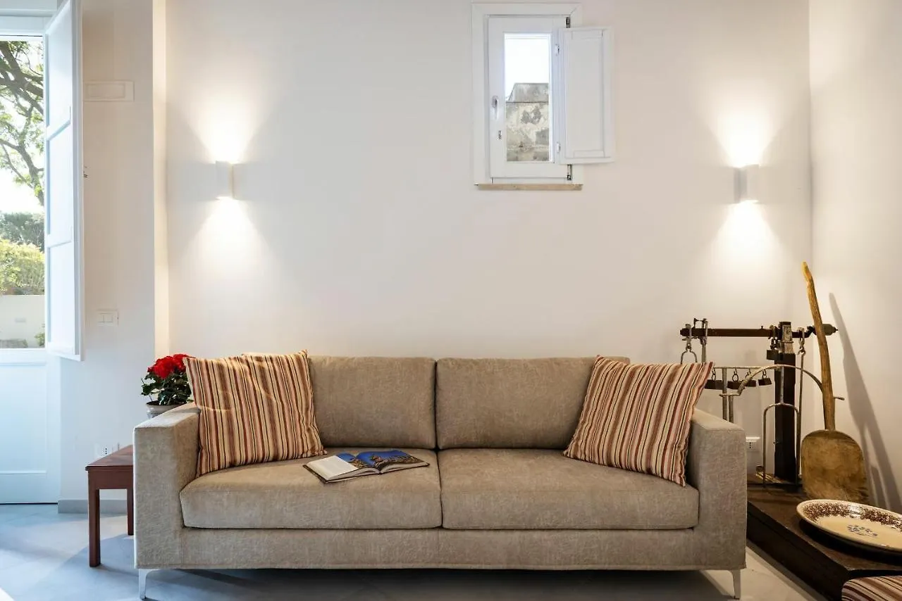 Villa Angelina - Charming Rooms & Apartments Trapani