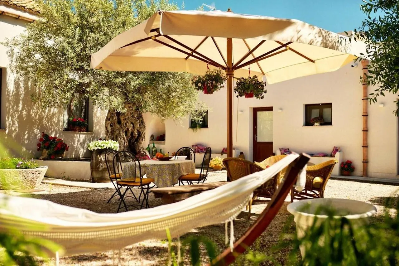 Villa Angelina - Charming Rooms & Apartments Trapani