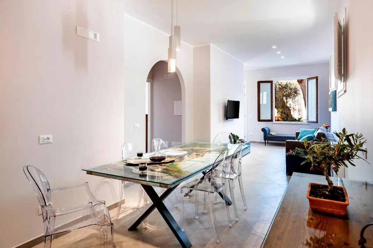 Villa Angelina - Charming Rooms & Apartments Trapani Italia
